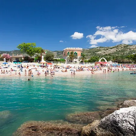 Villaggio Riccio * Mattinata